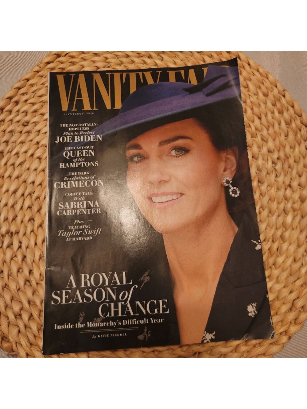 Vanity Fair Magazine November 2021 A Royal Season Of Change with Taylor Swift
